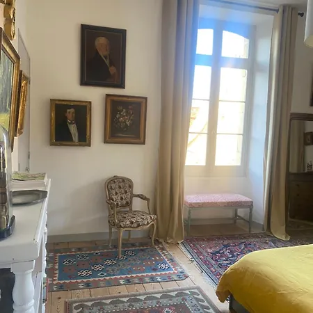 Maison Maleville * דום